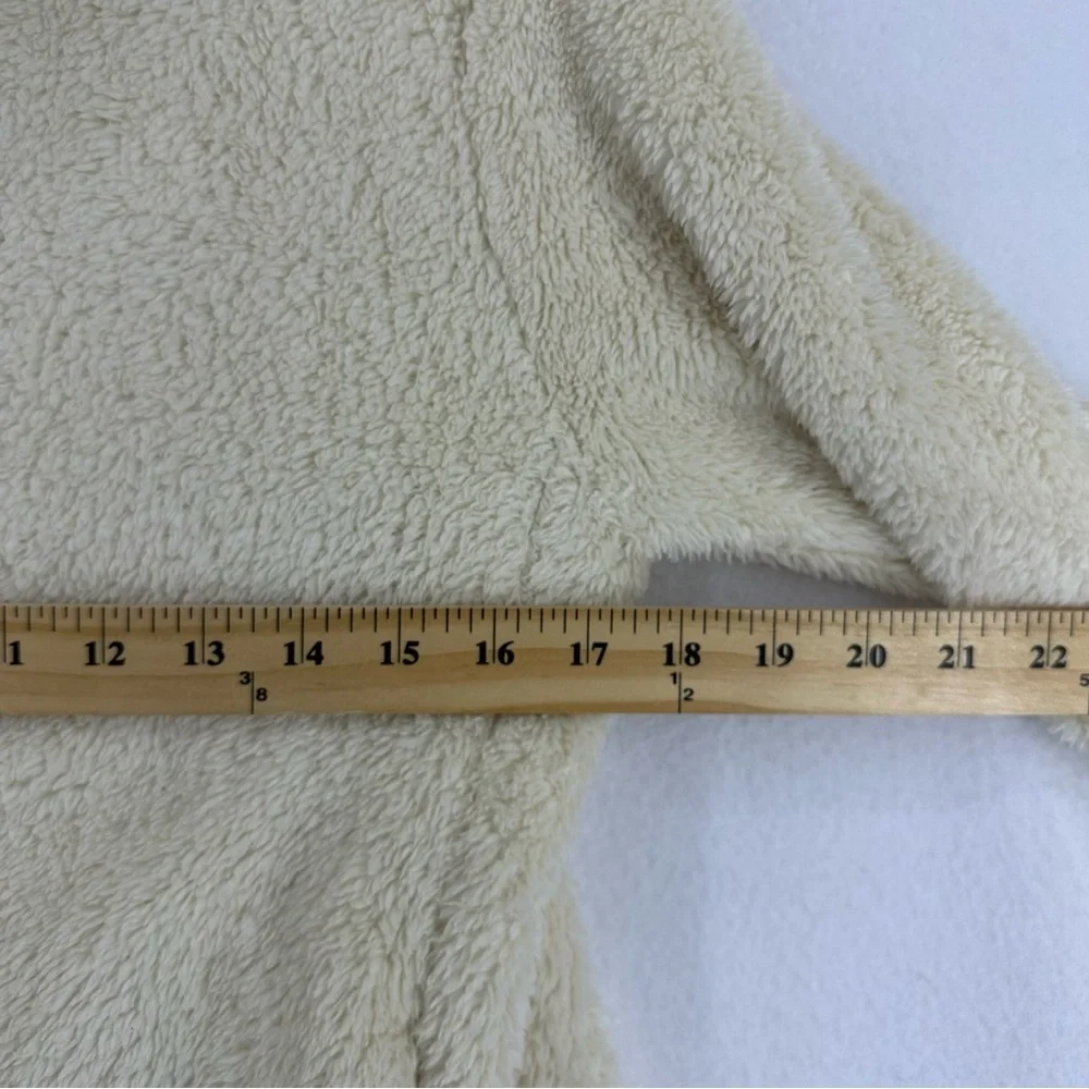 Uniqlo Sherpa Fleece Full Zip Jacket Woman’s XS‎ Beige